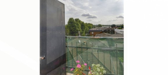 2 rooms Apartment in Monza, Italy No. 34592 10