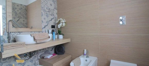 Вилла с 2 спальнями в Травако Сиккомарио, Италия № 72246 15