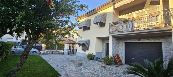 Вилла с 2 спальнями в Травако Сиккомарио, Италия № 72246 34