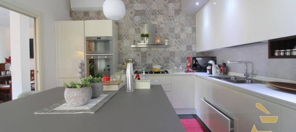 Вилла с 2 спальнями в Травако Сиккомарио, Италия № 72246 9