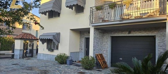 Вилла с 2 спальнями в Травако Сиккомарио, Италия № 72246 33