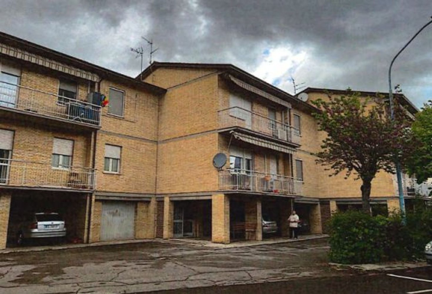 6 rooms Apartment in Bastia Umbra, Italy No. 34834