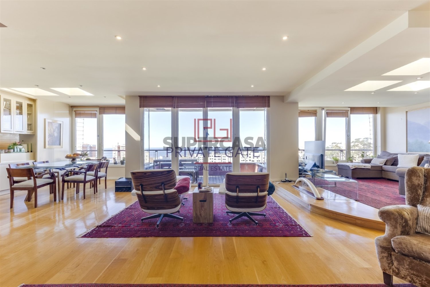 3 bedrooms Penthouse in Porto, Portugal No. 209423