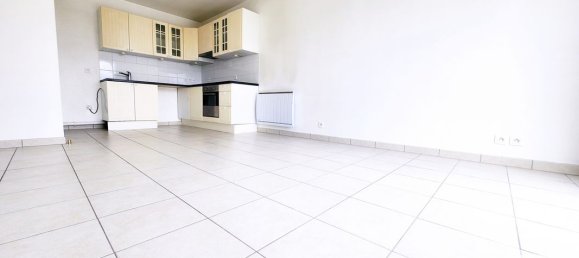 1 bedroom Apartment in Conflans-Sainte-Honorine, France No. 327936 2