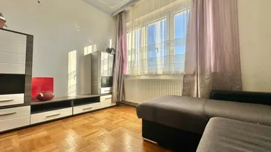 Casa de 7 habitaciónes en Zistersdorf, Austria No. 133547