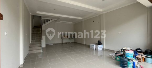 Tienda en Cipondoh, Indonesia 120 m² No. 2566 5