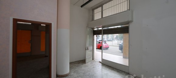 3 rooms Commercial property in Busto Arsizio, Italy No. 192473 6
