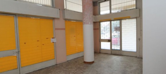 3 rooms Commercial property in Busto Arsizio, Italy No. 192473 19