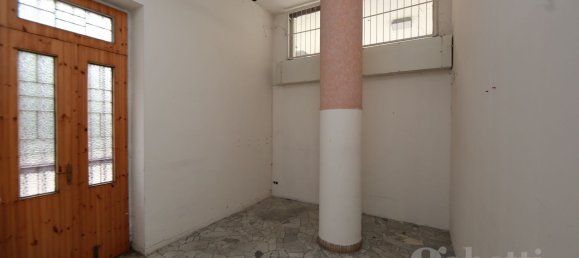3 rooms Commercial property in Busto Arsizio, Italy No. 192473 11