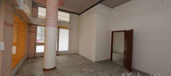 3 rooms Commercial property in Busto Arsizio, Italy No. 192473 20