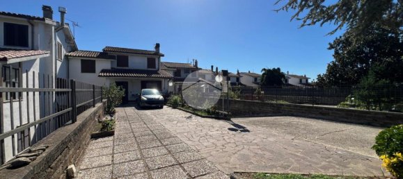 3 Schlafzimmer Villa in Castel Sant'Elia, Italy, Nr. 352998 5