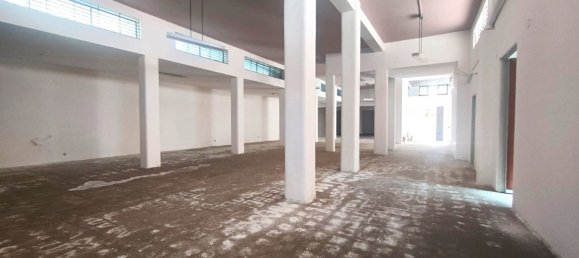 Gewerbliche Immobilie in Sant'Agata li Battiati, Italy 470m², Nr. 279588 4