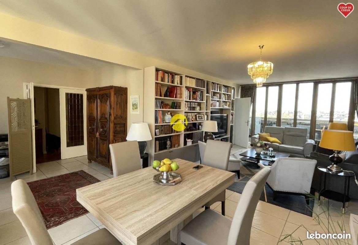 2 bedrooms Apartment in Bourges, France No. 277723