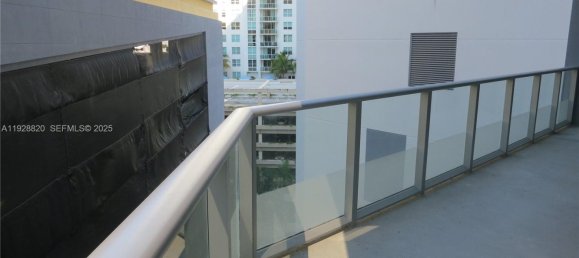 1 Schlafzimmer Gewerbliche Immobilien in Miami, USA, Nr. 614569 6