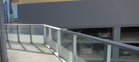 1 Schlafzimmer Gewerbliche Immobilien in Miami, USA, Nr. 614569 7