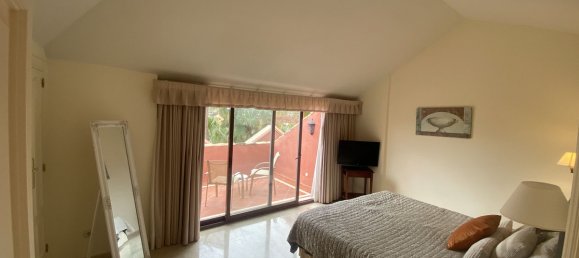 2 bedrooms Penthouse in Marbella, Spain No. 184943 3