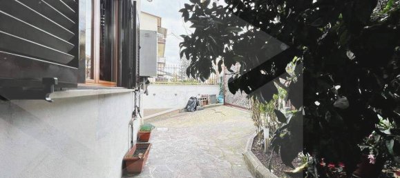 3 rooms Apartment in Rome, Italy No. 28783 16