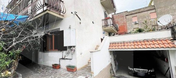 3 rooms Apartment in Rome, Italy No. 28783 17