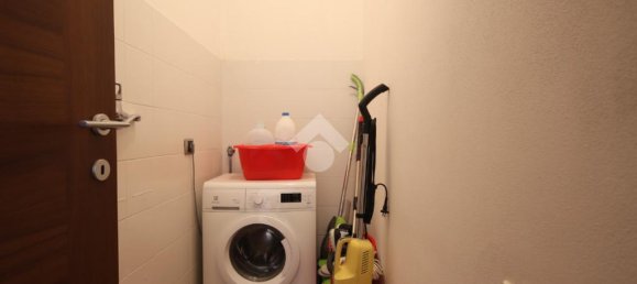 Дом с 2 спальнями в Бардзано, Италия № 353071 17