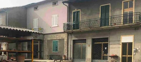 421m² Warehouse in Arezzo, Italy No. 340848 8