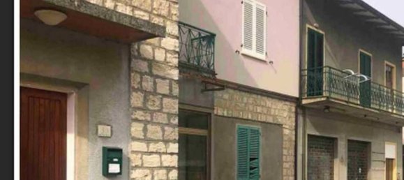 421m² Warehouse in Arezzo, Italy No. 340848 2