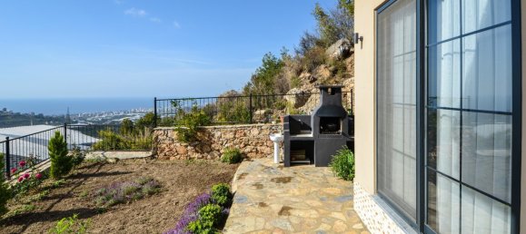 Villa 3+1 à Kargicak, Turkey No. 17865 3