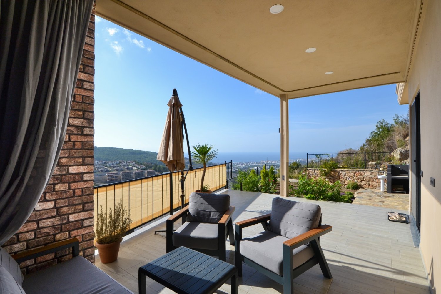 Villa 3+1 à Kargicak, Turkey No. 17865