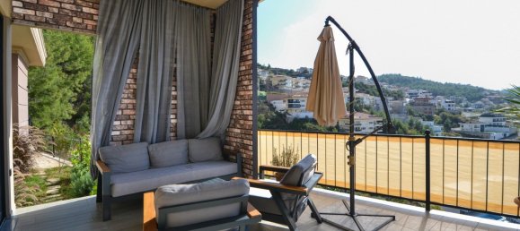 Villa 3+1 à Kargicak, Turkey No. 17865 16