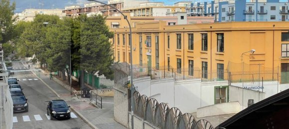 Квартира с 4 комнатами в Манфредония, Италия № 25970 46