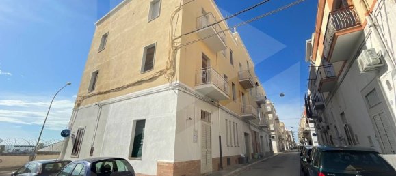 Квартира с 4 комнатами в Манфредония, Италия № 25970 17