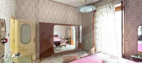 Квартира с 4 комнатами в Манфредония, Италия № 25970 92