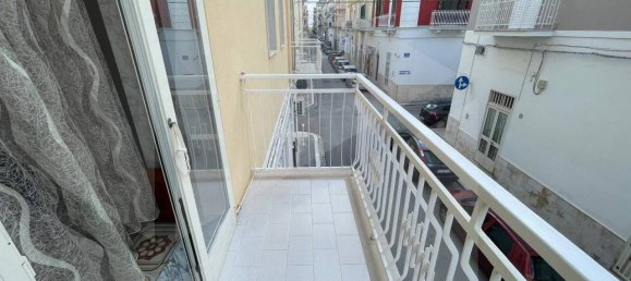 Квартира с 4 комнатами в Манфредония, Италия № 25970 94