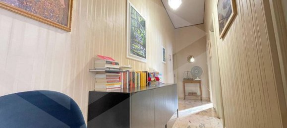 Квартира с 4 комнатами в Манфредония, Италия № 25970 31