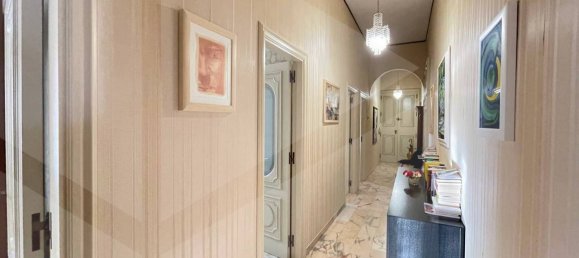 Квартира с 4 комнатами в Манфредония, Италия № 25970 33