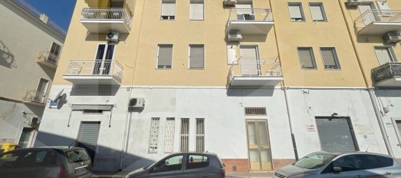 Квартира с 4 комнатами в Манфредония, Италия № 25970 11