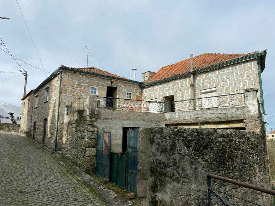 3 bedrooms House in Seia, Portugal No. 132596