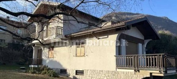 Villa T6 em Erba, Italy N.º 3278 3