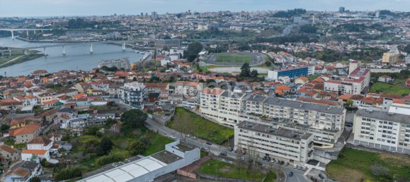  Land in Valbom, Portugal No. 95212 7