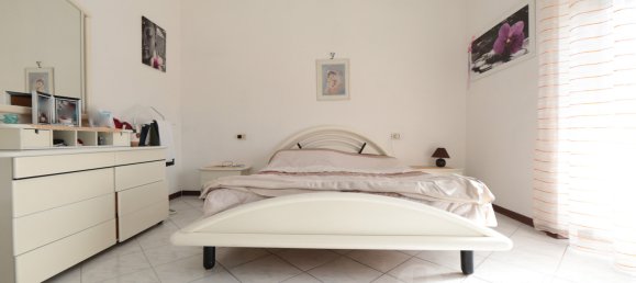 2 bedrooms Apartment in Lonate Pozzolo, Italy No. 353364 14