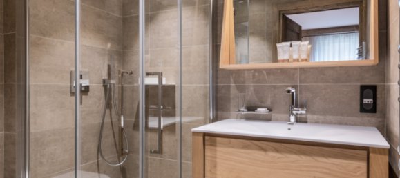 2 Schlafzimmer Wohnung in Les Gets, France, Nr. 944 7