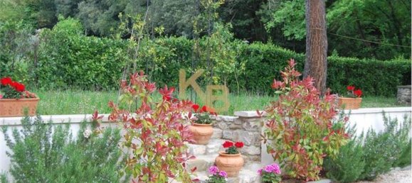 5 Schlafzimmer Haus in Tuoro sul Trasimeno, Italy, Nr. 85 4