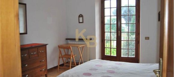 5 Schlafzimmer Haus in Tuoro sul Trasimeno, Italy, Nr. 85 8