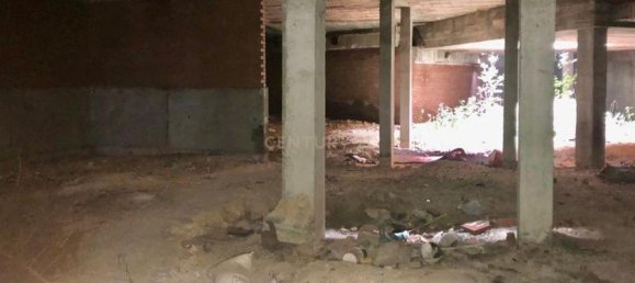 74m² Commercial property in Los Santos de la Humosa, Spain No. 127830 2