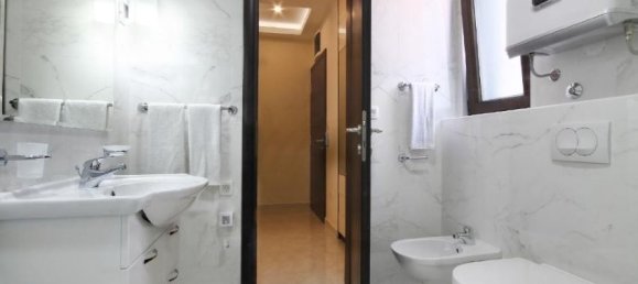 Apartamento de 2 dormitorios en Budva, Montenegro No. 106 24