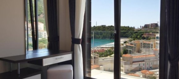 Apartamento de 2 dormitorios en Budva, Montenegro No. 106 17