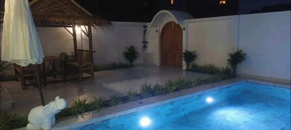 4 dormitorios villa en venta en Pattaya, Chonburi, Eastern Thailand, Thailand № 74999 3