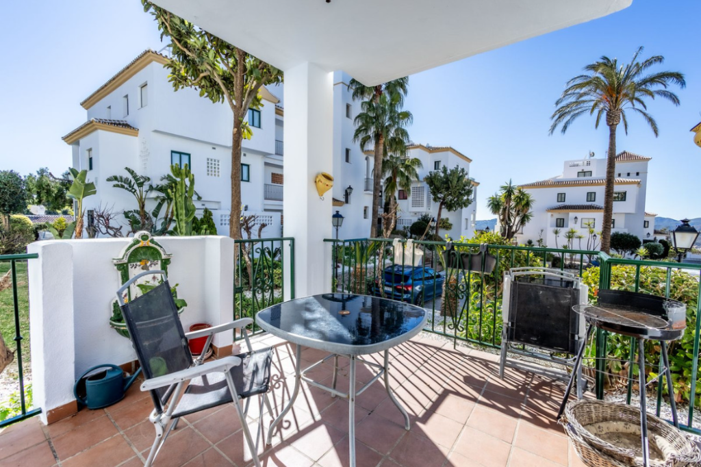 Apartamento de 2 dormitorios en Alhaurín el Grande, Spain No. 34051