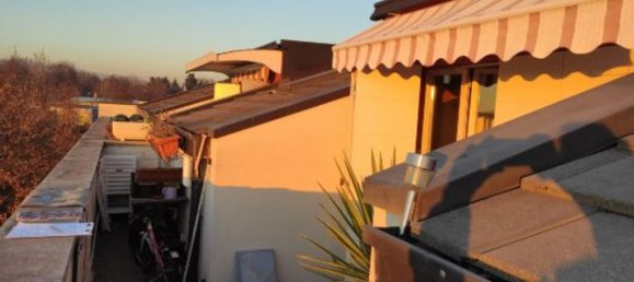 3-salle Appartement à Giussano, Italy No. 182388 3