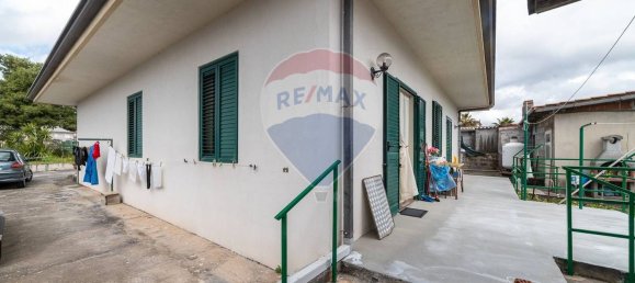 Вилла с 4 комнатами в Бельпассо, Италия № 122056 18