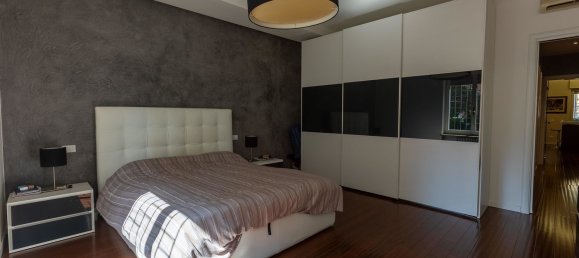 7 rooms Apartment in Verona, Italy No. 218156 6